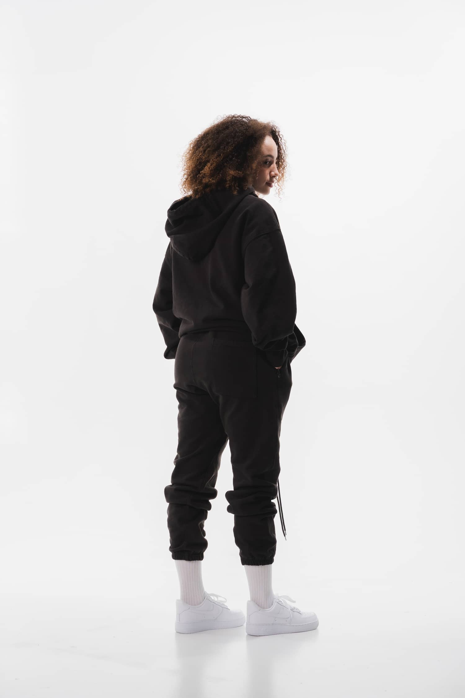Pacer Sweatpant - BLACK