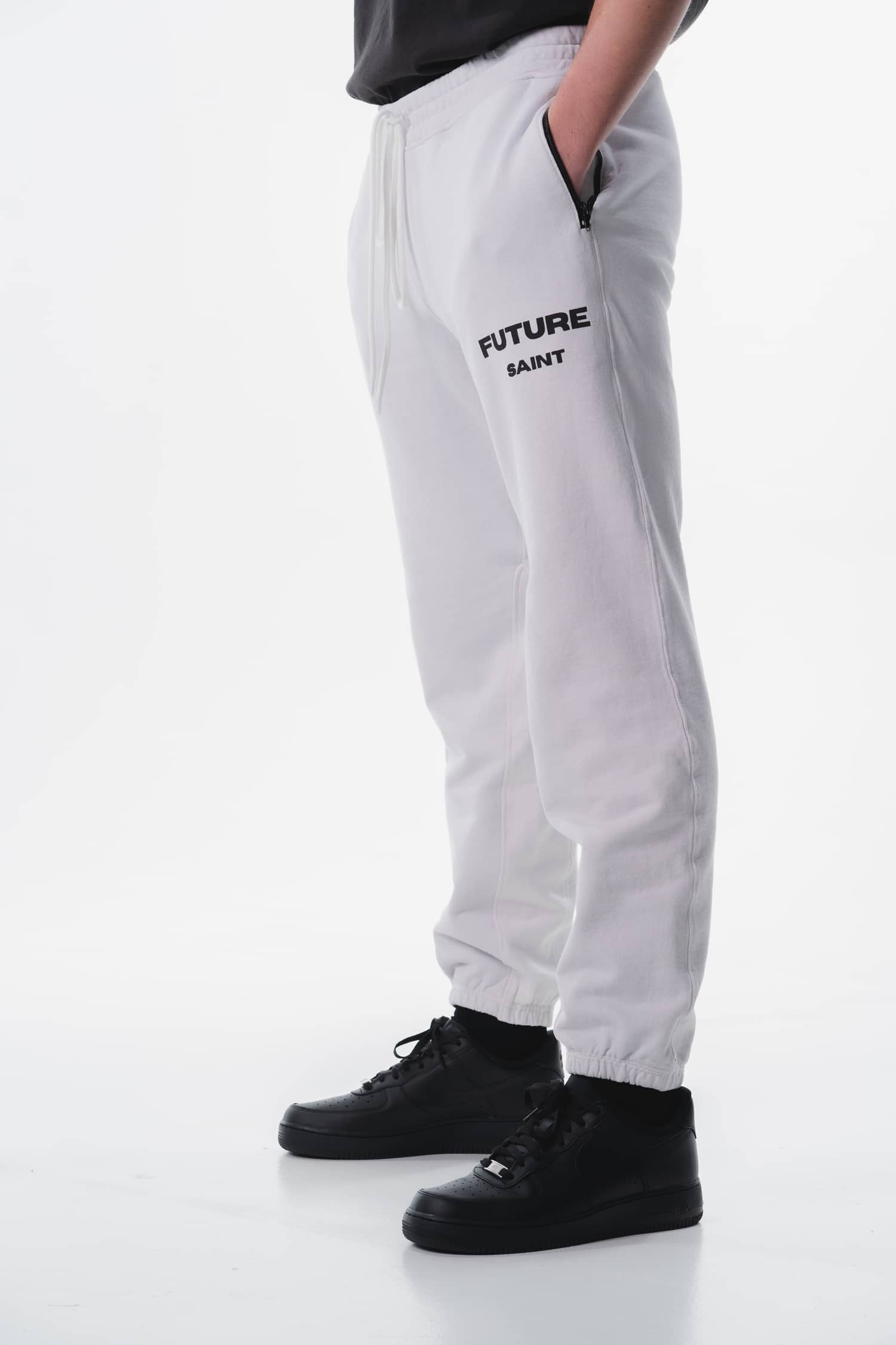 Pacer Sweatpant - WHITE