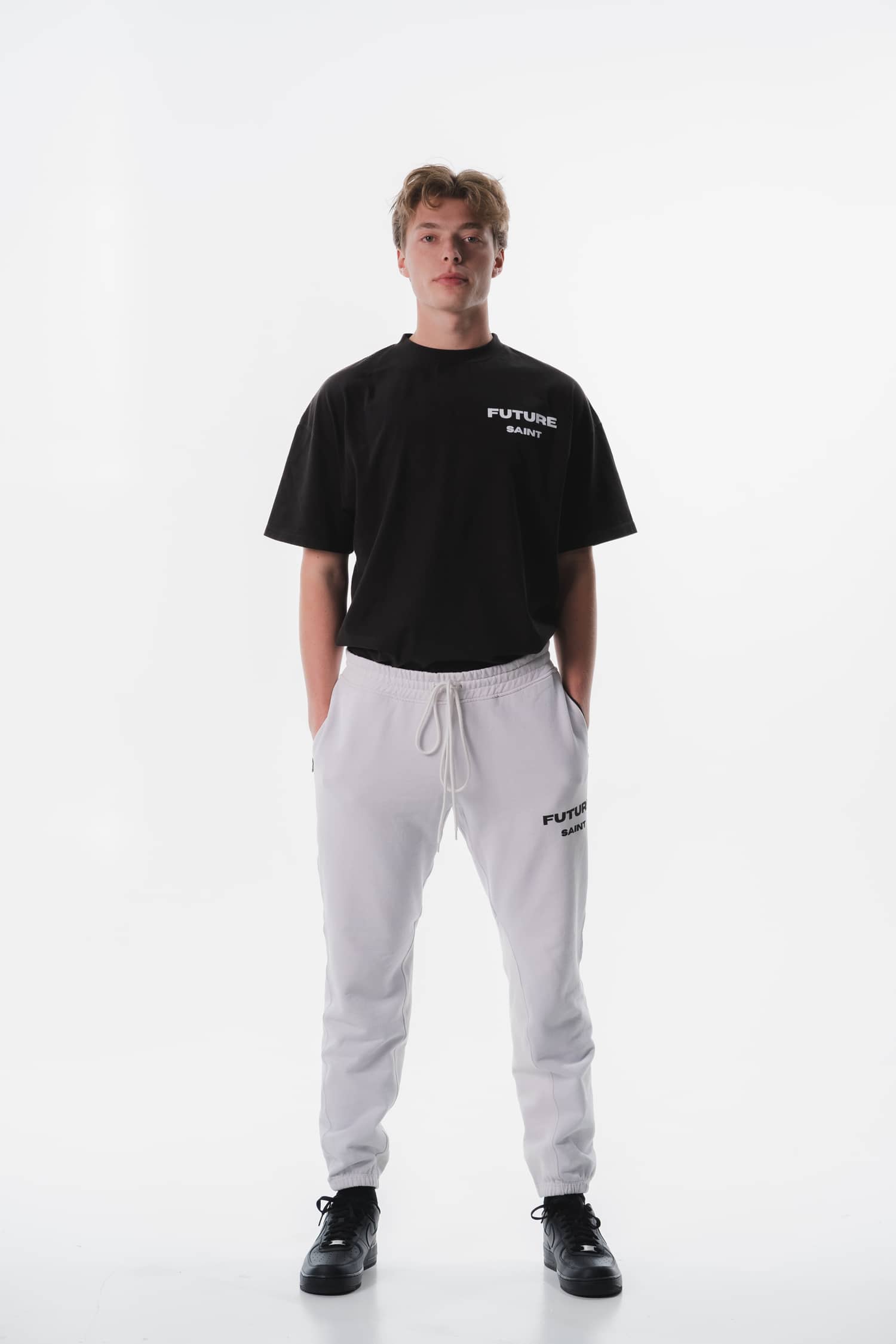 Pacer Sweatpant - WHITE